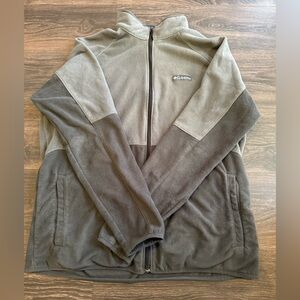 Columbia Gray Fleece Jacket Mens Size XL Preowned Great Condition